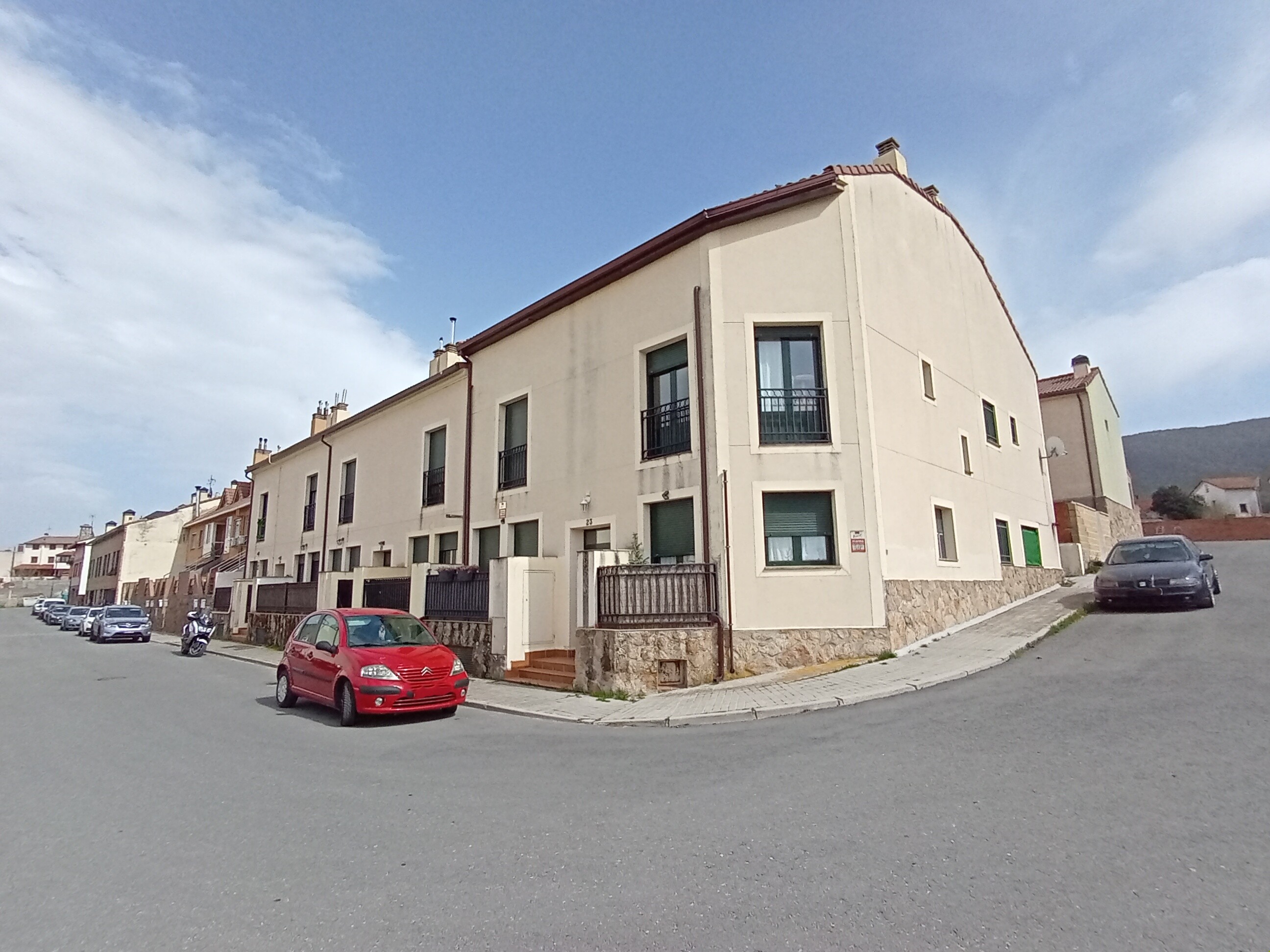 undefined - Image 3