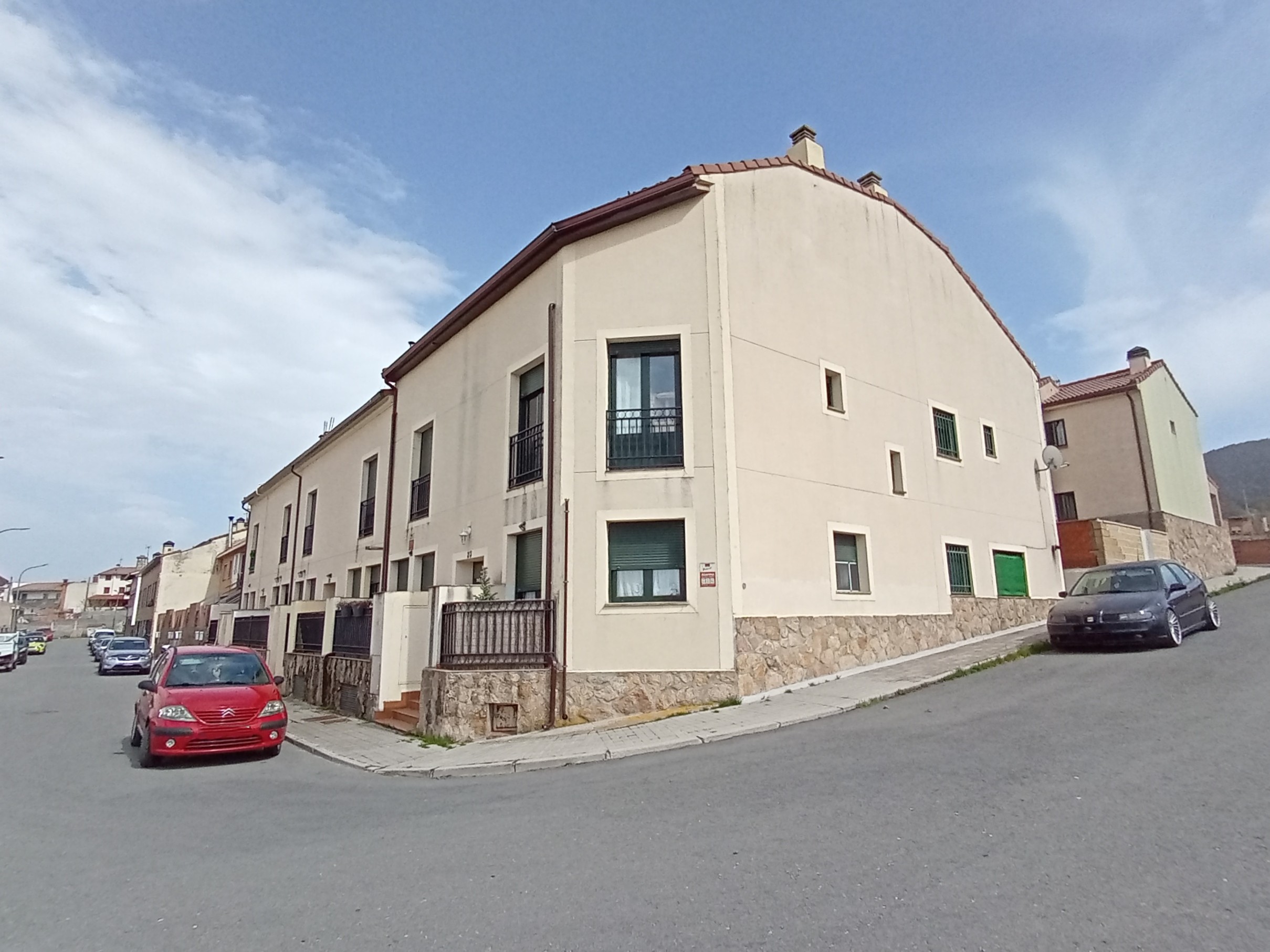 undefined - Image 4
