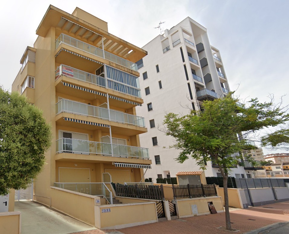 Garagem em Guardamar del Segura, Alicante - 21m² por 2400€ - Image 1