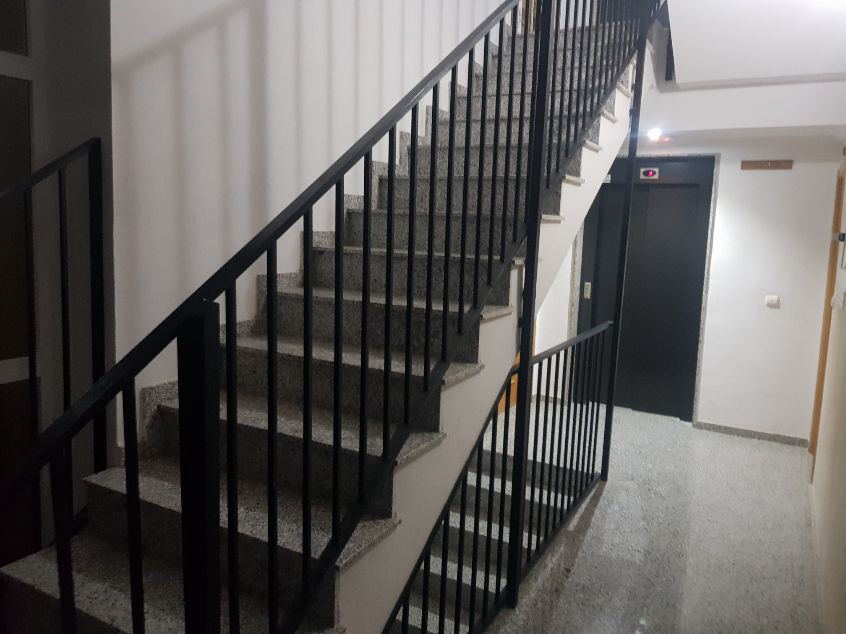 Garagem em Guardamar del Segura, Alicante - 21m² por 2400€ - Image 4