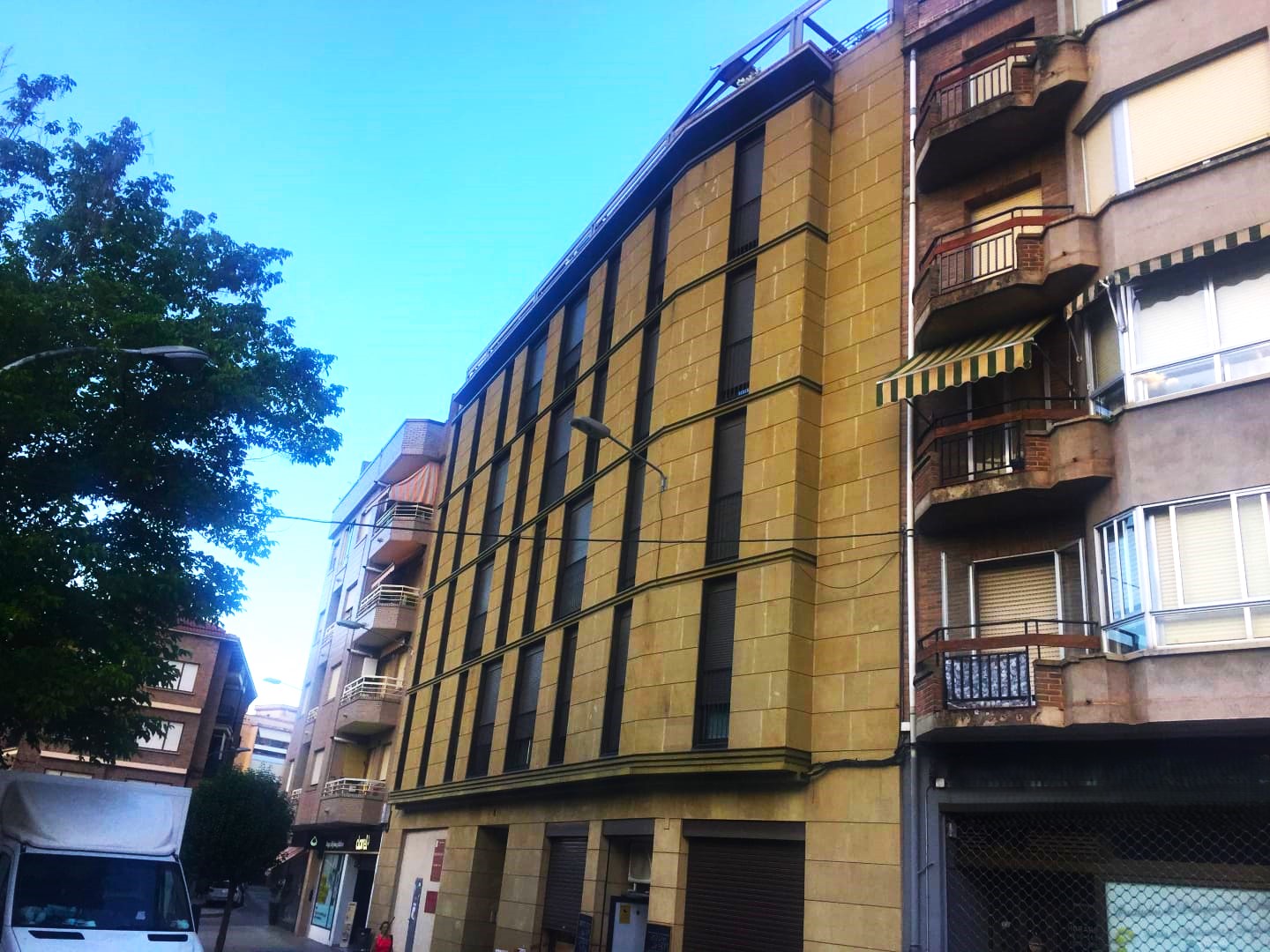 Garaje en LA RIOJA