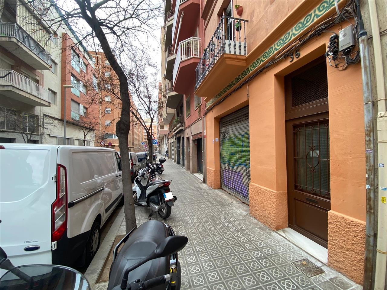 - Image 1