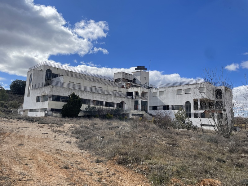 Edificio en DE CARLOS III. CTRA. C-204 DE MASEGOSO A SACEDÓN KM.79,7