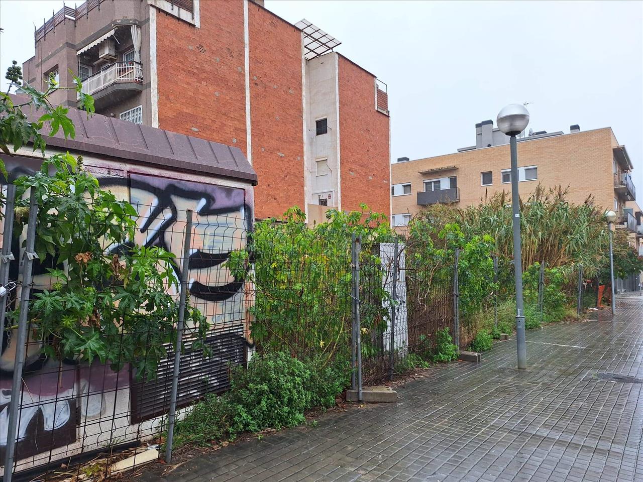 undefined - Image 1