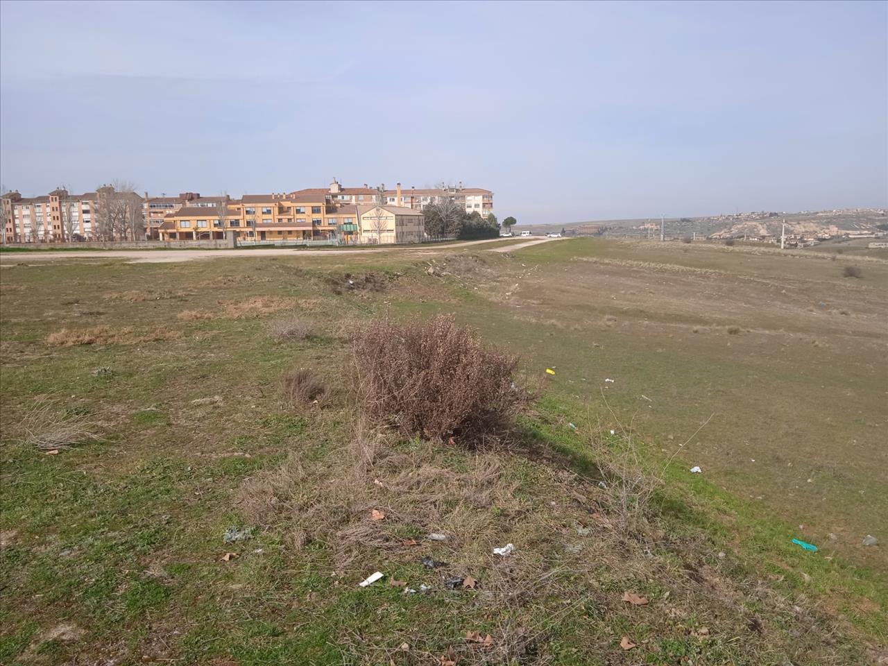undefined - Image 1