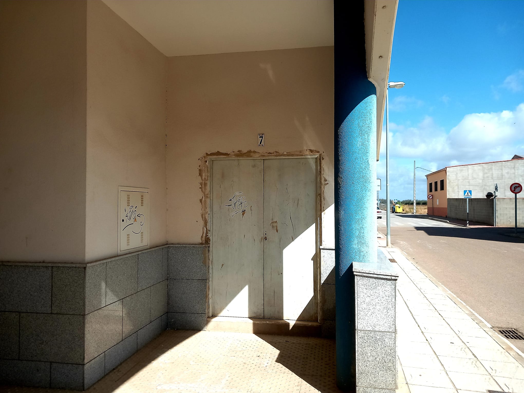 undefined - Image 13