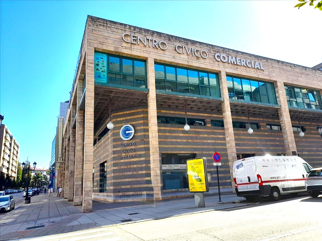 Premises_Commercial en Oviedo, Asturias