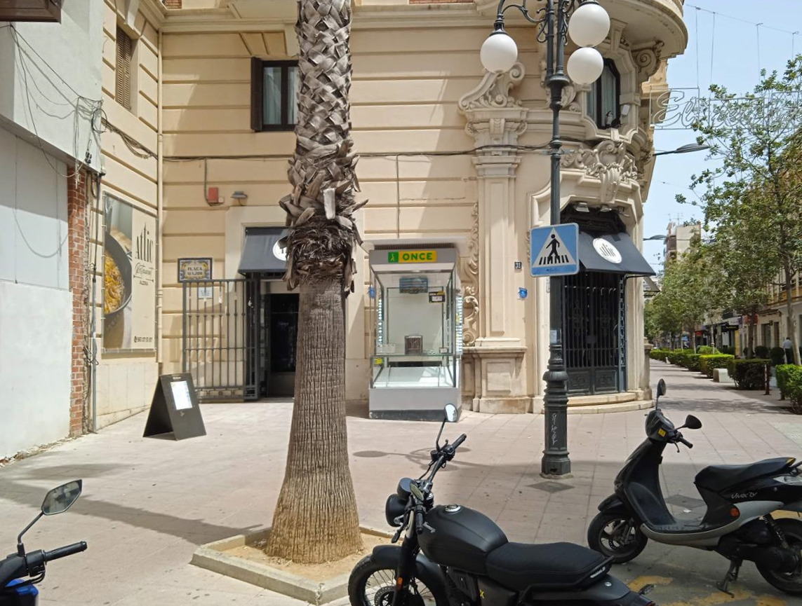 Premises_Commercial en Alzira, Valencia/València