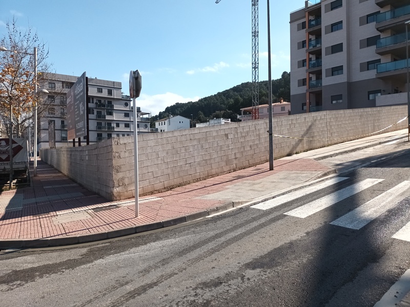undefined - Image 1