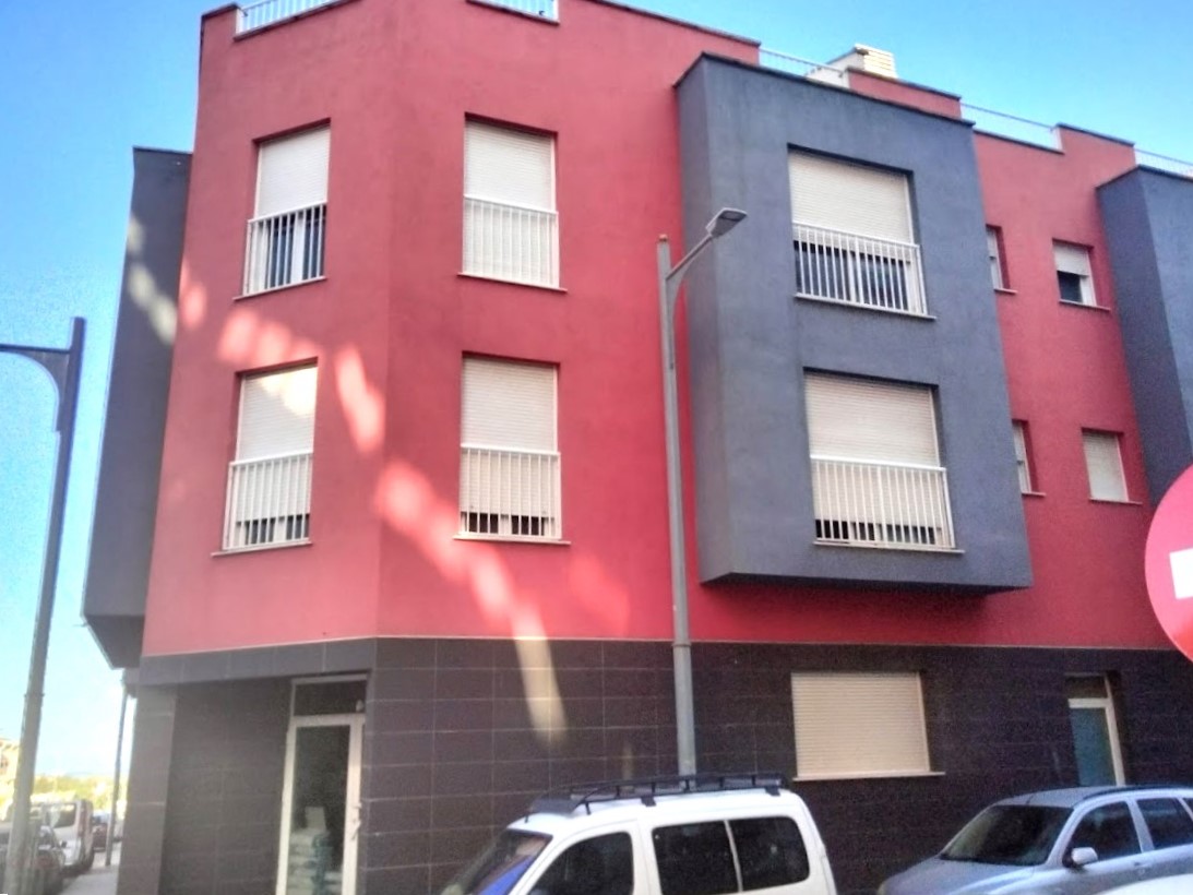 Local comercial em construção na Rua Josep Almela Guillem, Pego – Espaço em bruto com grande potencial para investidores - Image 2