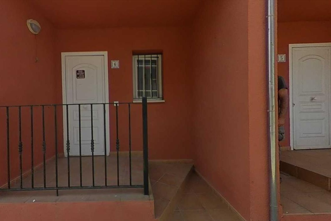 Moradia de 3 andares com garagem, piscina e lareira – tranquilidade, serviços e boa localização - Image 37