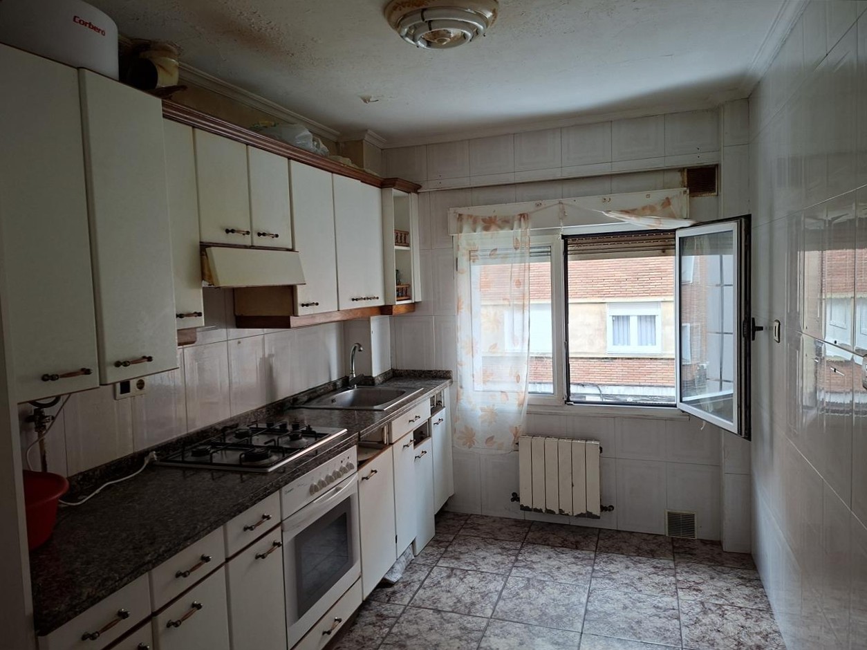 undefined - Image 8
