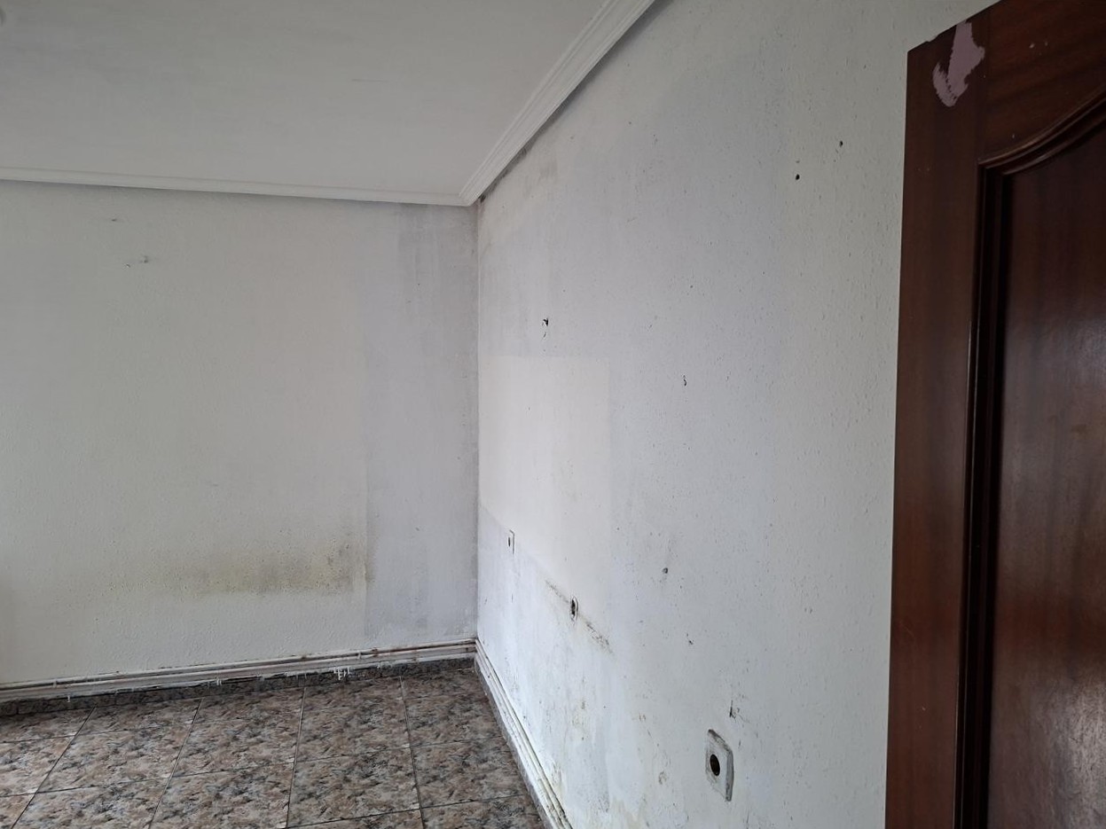 undefined - Image 7