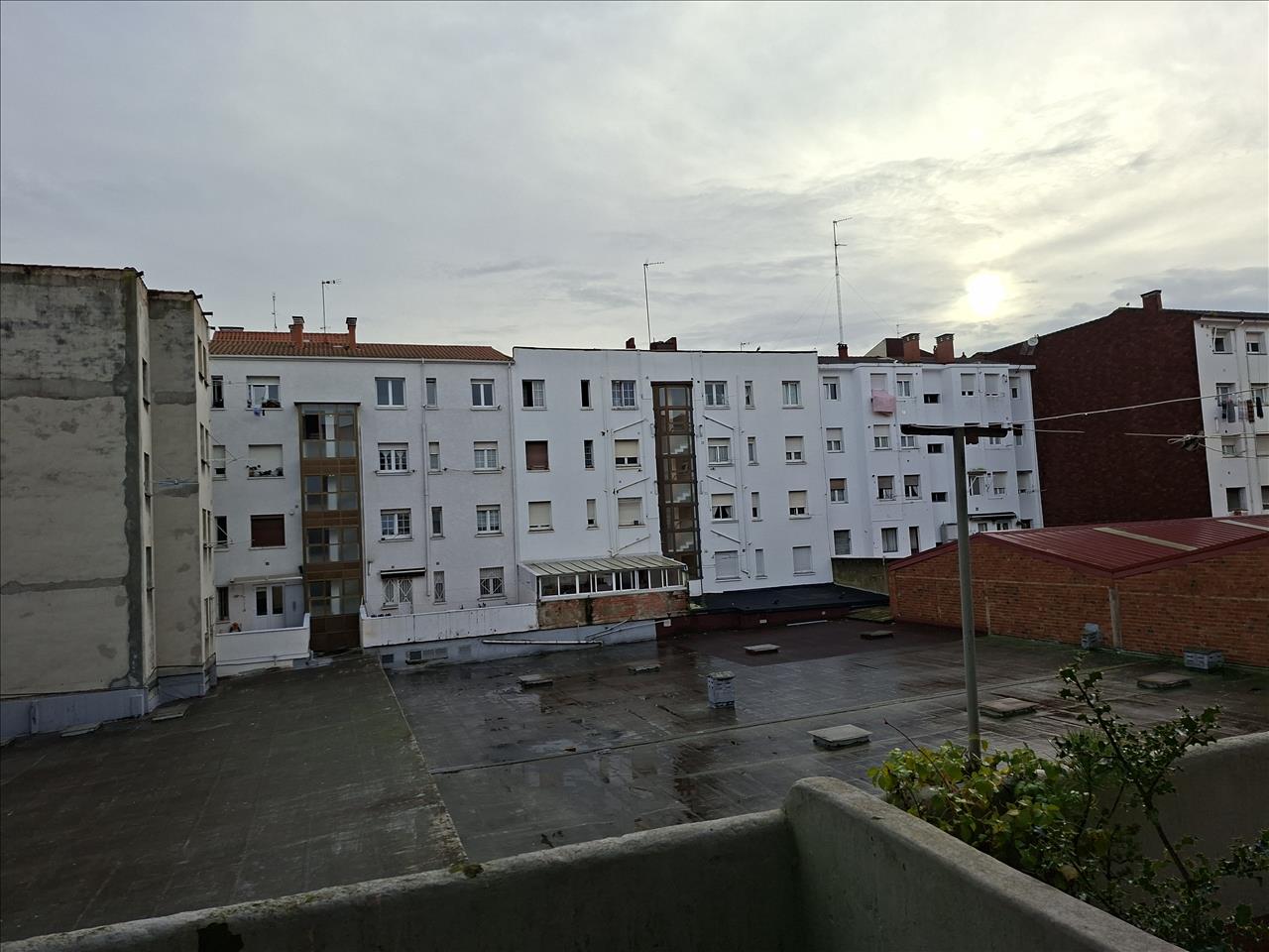undefined - Image 3