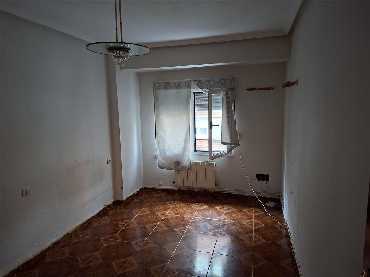 undefined - Image 13