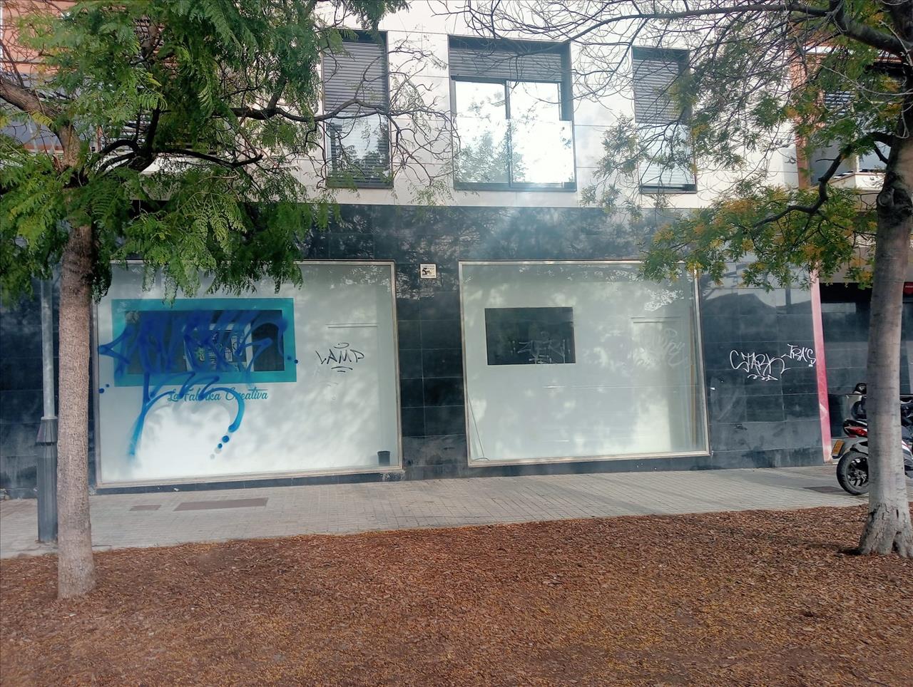 undefined - Image 2