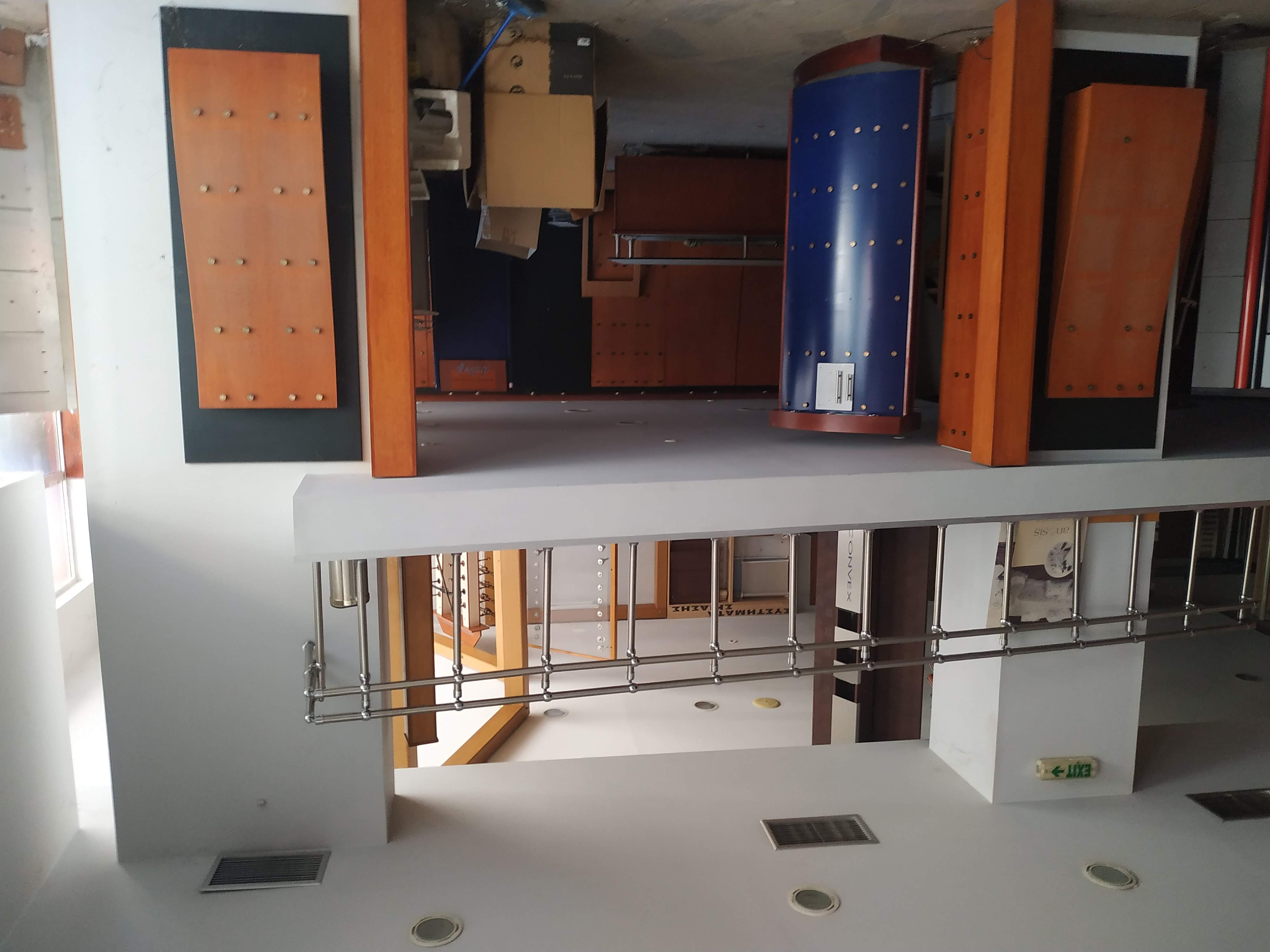 Media 8