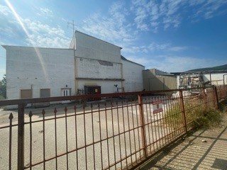 Διατίθεται προς πώληση βιοτεχνικός χώρος 1366 τ.μ., σε αγροτεμάχιο 4112 τ.μ., στο αγρόκτημα "Στανόβου Καβαλλαρίου", στο Καβαλλάρι Λαγκαδά Θεσσαλονίκης
