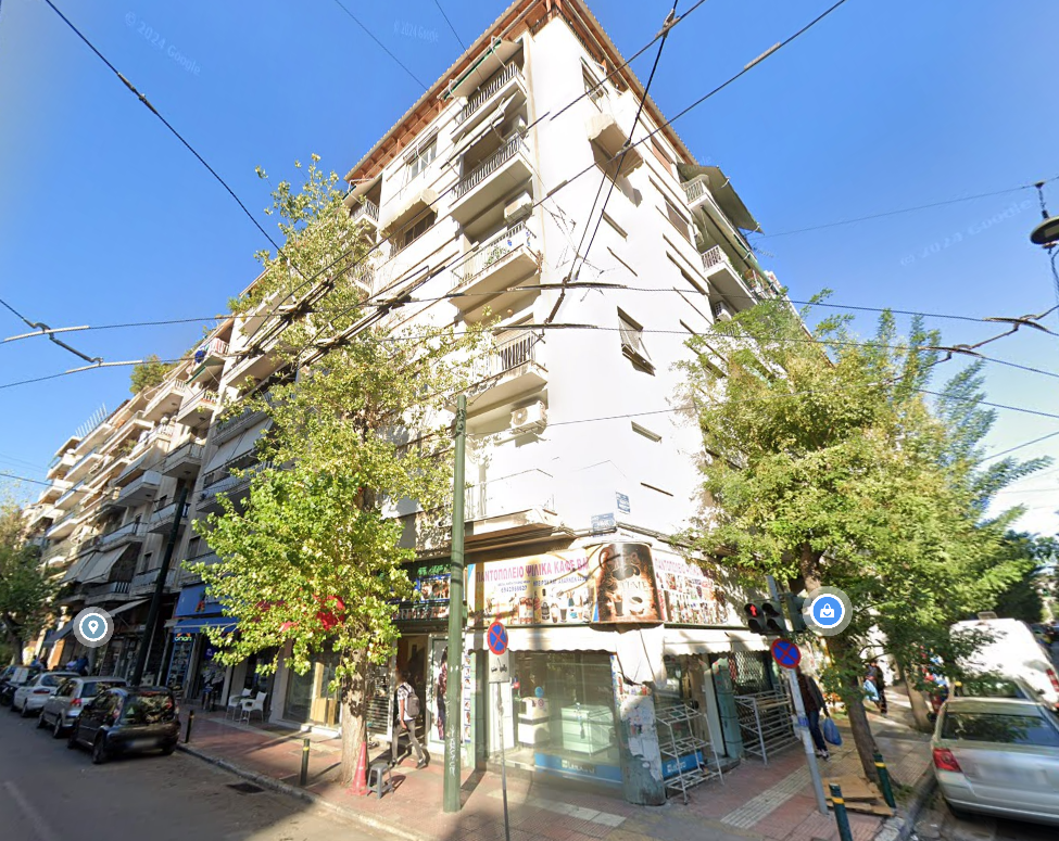 Διατίθεται προς πώληση διαμέρισμα προσόψεως, 4ου ορόφου, κείμενο σε οικοδομή 6 επιπέδων, συνολικής επιφάνειας 94.61 τ.μ., στη συμβολή των οδών Αχαρνών 35-37 & Ηπείρου, Αθήνα