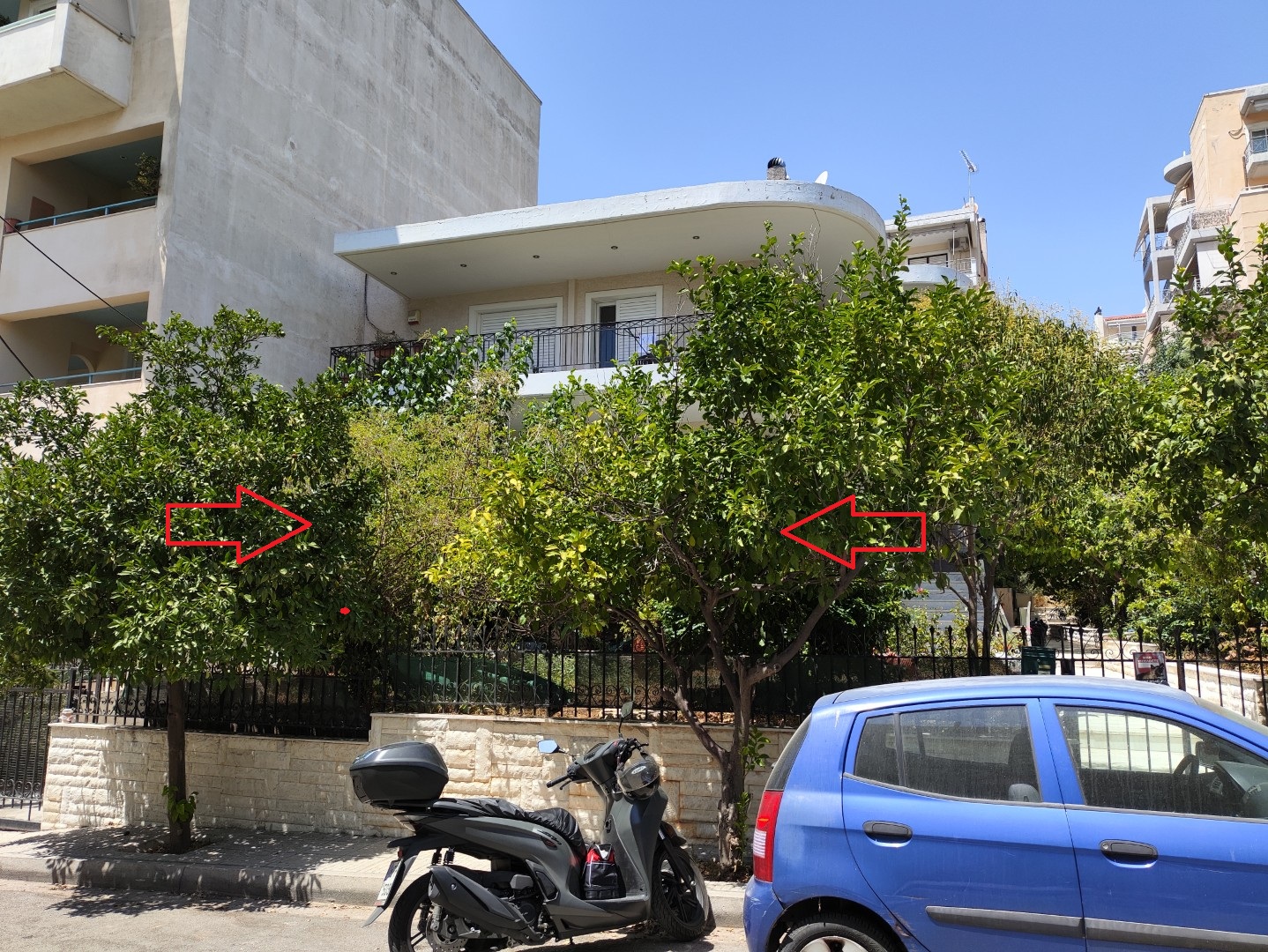 Διατίθεται προς πώληση διαμέρισμα ισογείου, 63.34 τ.μ., κατασκευής 1990, σε οικόπεδο 499.8 τ.μ., επί της οδού Ασκληπιού, αριθμός 33, Μεταμόρφωση