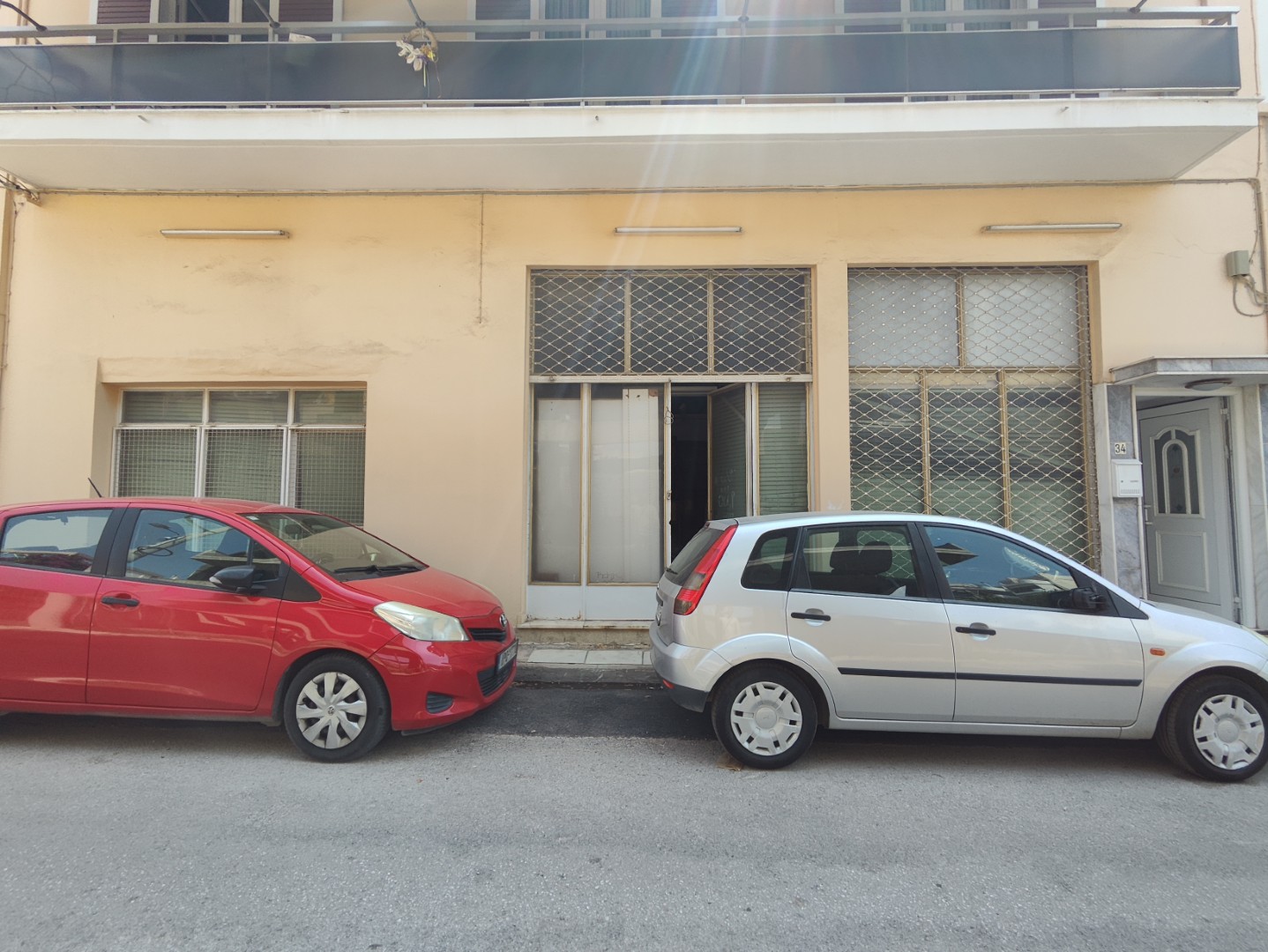 Διατίθεται προς πώληση κατάστημα ισογείου ορόφου επιφάνειας 89,11τ.μ