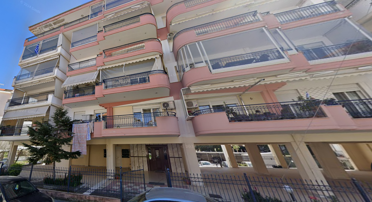 Διατίθεται προς πώληση υπόγεια αποθήκη-πάρκινγκ, καθαρού εμβαδού 291 τ.μ