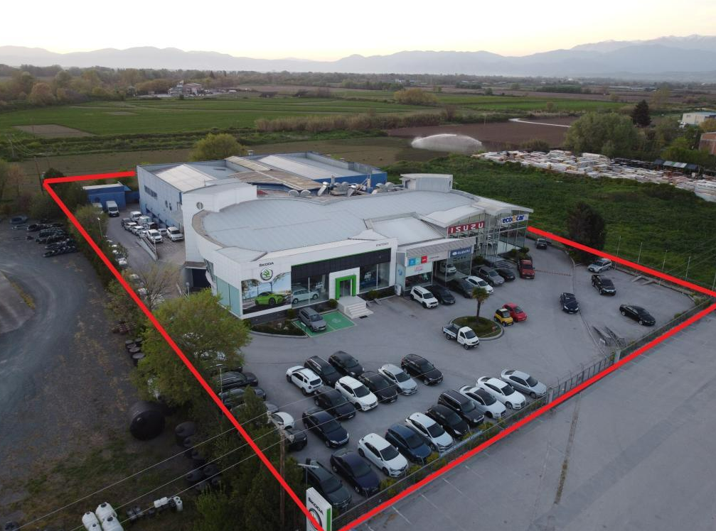 Διατίθεται προς πώληση βιομηχανικός χώρος επιφάνειας 5389.58 τ.μ., κατασκευής 2004, σε οικόπεδο 7616.06 τ.μ., επί της Εθνικής Οδού Λάρισας-Θεσσαλονίκης, στο Κιλελέρ