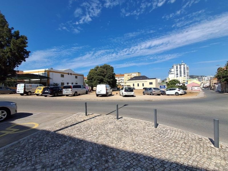 Fotografia 10 de Terreno Urbano com Edifício Aprovado para 11 T2 e 7 T3, no Coração de Setúbal