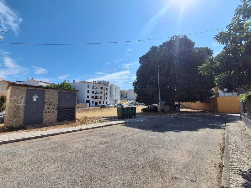 Fotografia 8 de Terreno Urbano com Edifício Aprovado para 11 T2 e 7 T3, no Coração de Setúbal