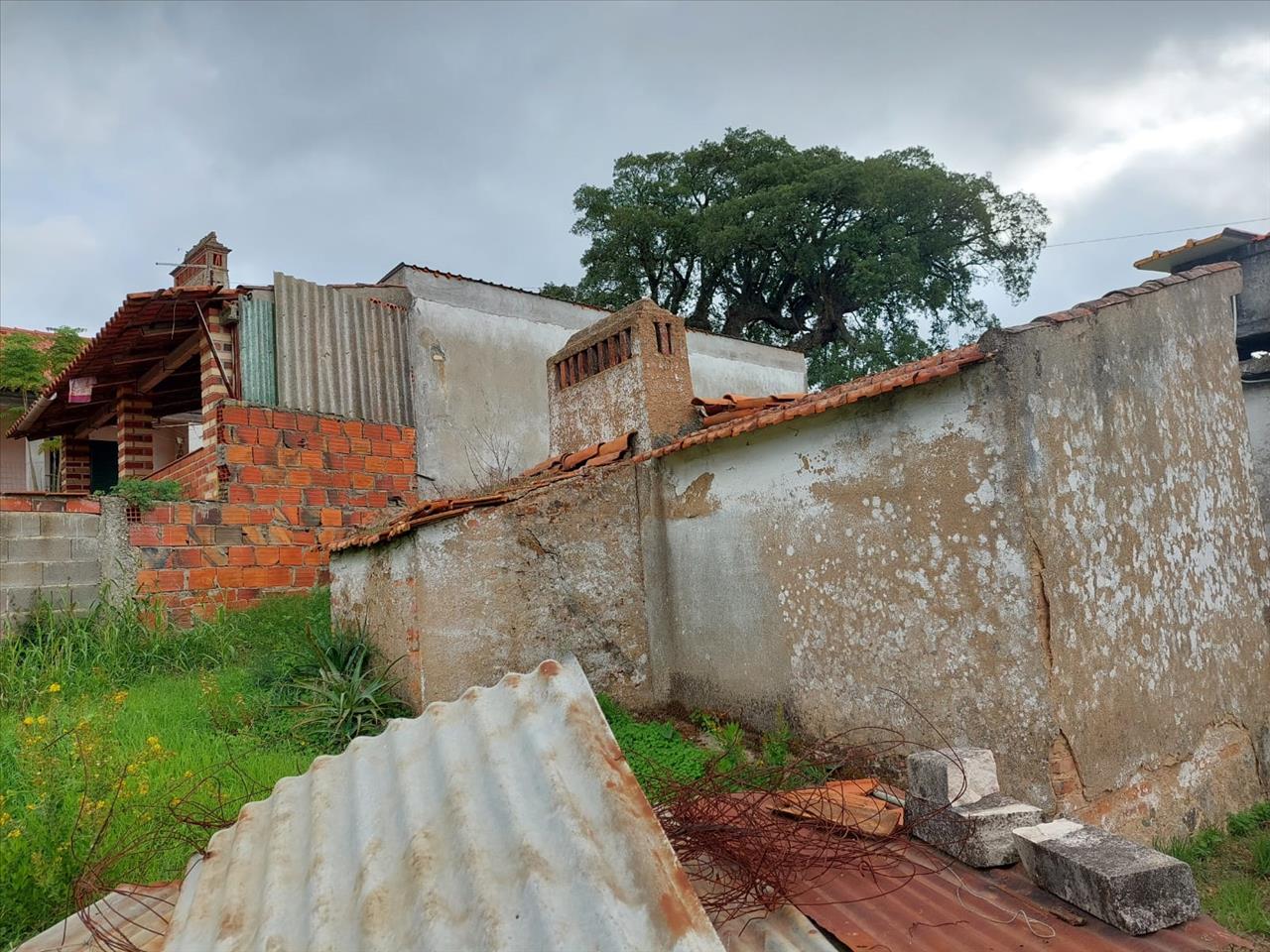 Moradia para Reabilitação em Vila Nova da Barquinha - Image 1