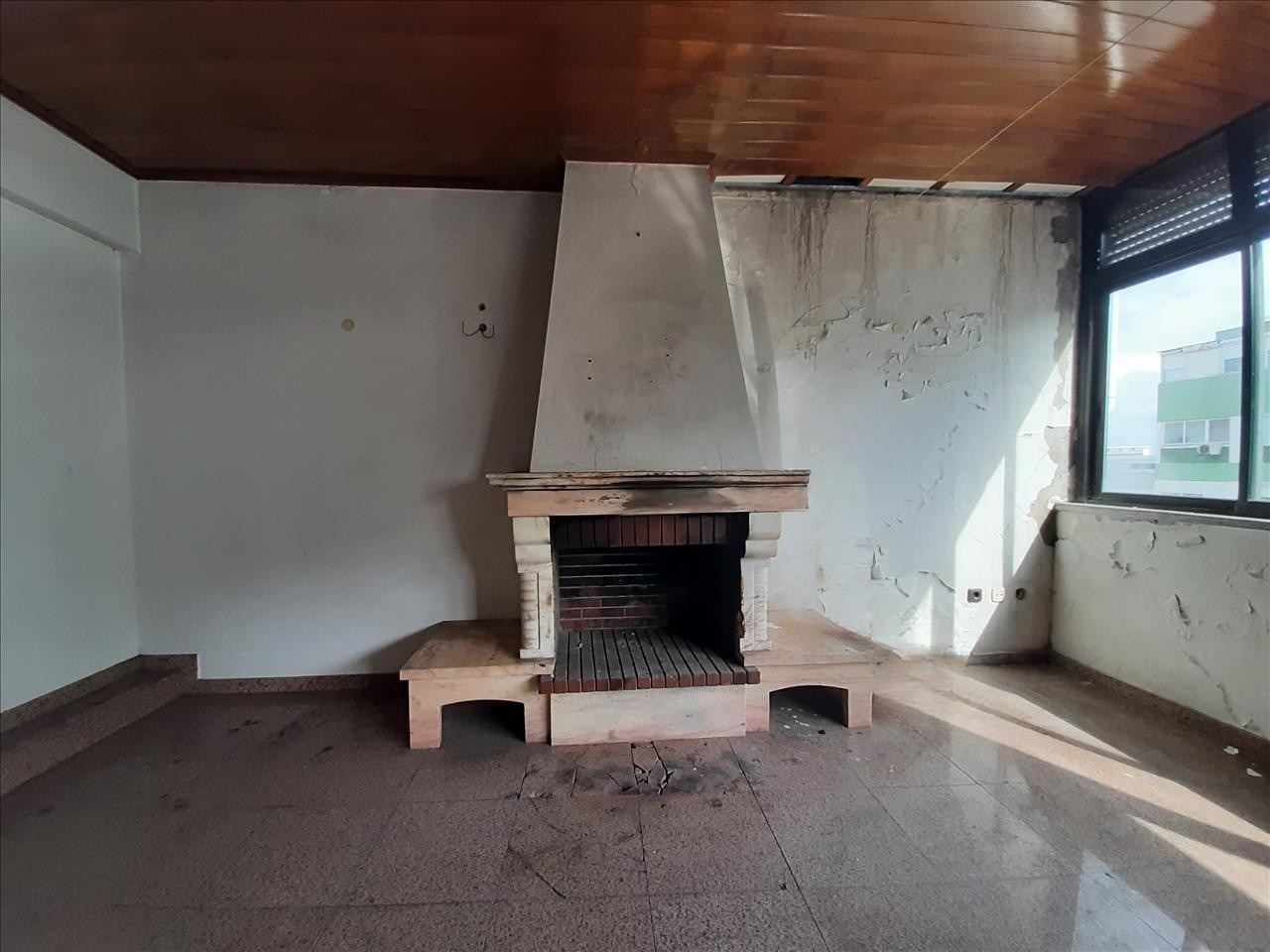 Apartamento T1 Pontinha - Image 6