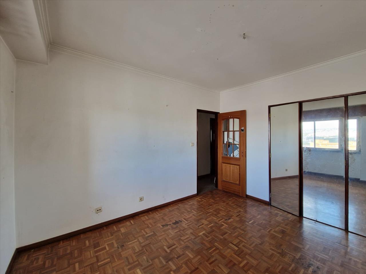 Apartamento T1 Pontinha - Image 8