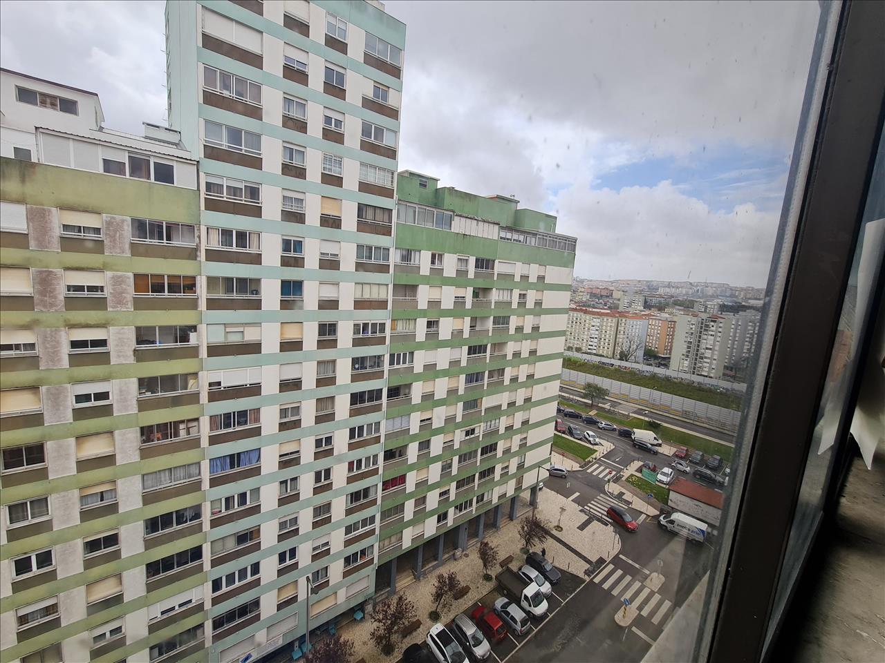 Apartamento T1 Pontinha - Image 15