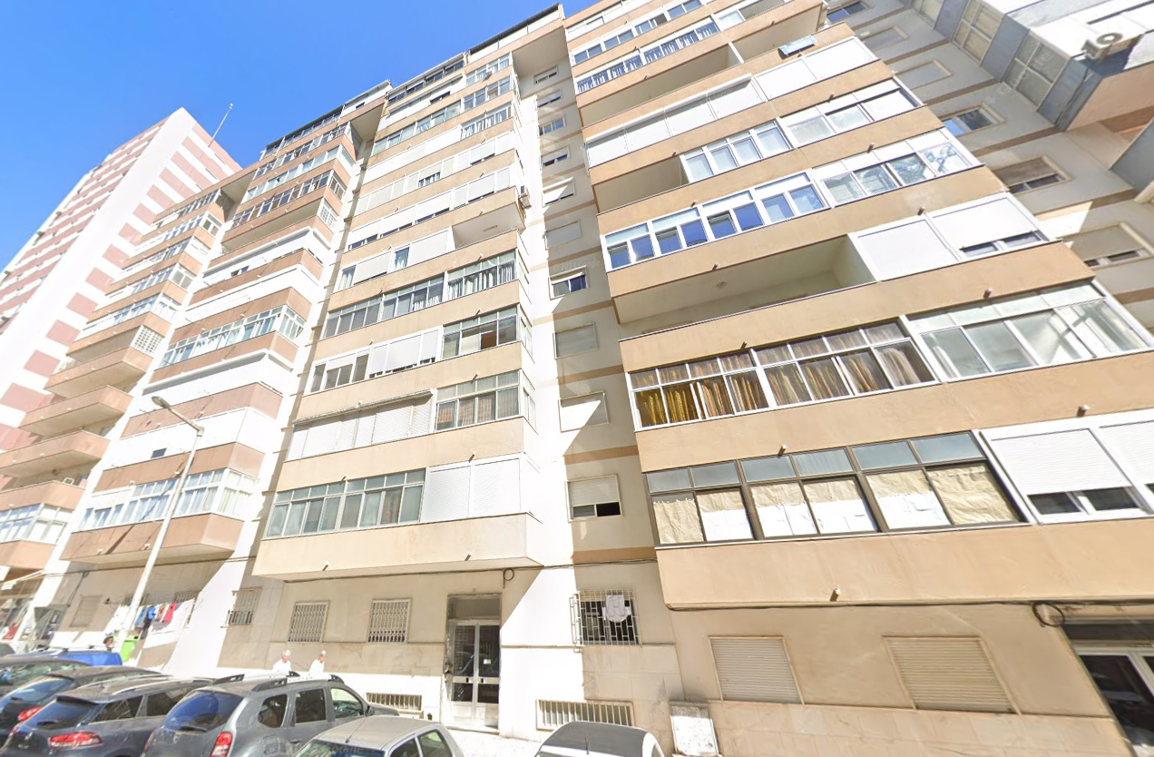 Apartamento T1 Pontinha - Image 2