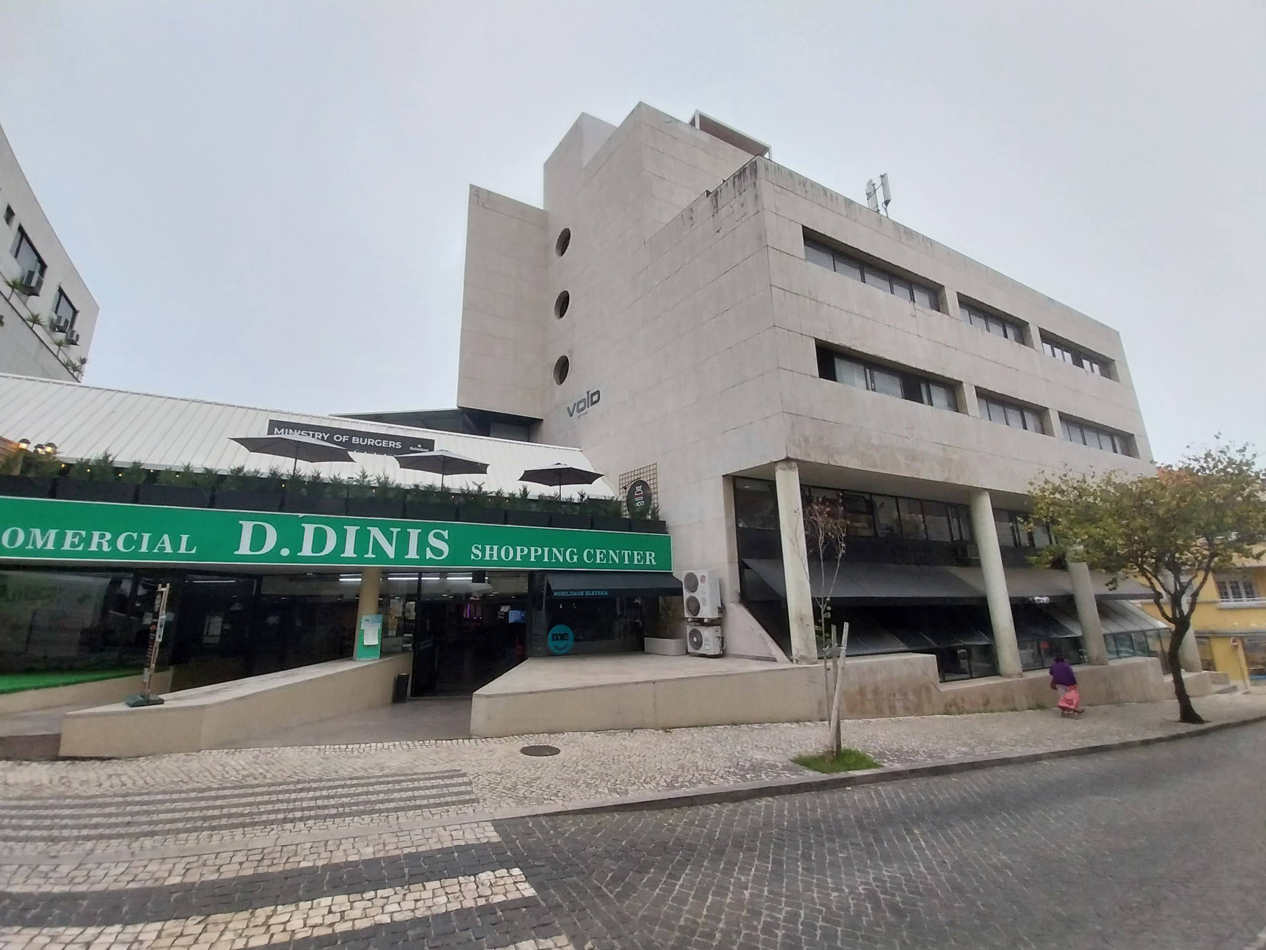 Escritório 69 m² | Centro Comercial D. Dinis | Leiria Centro - Image 1