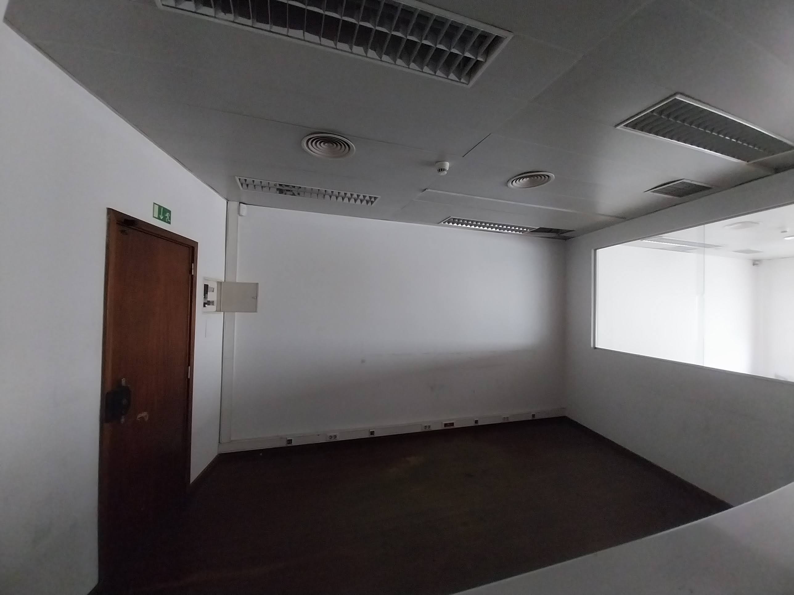 Escritório 69 m² | Centro Comercial D. Dinis | Leiria Centro - Image 5