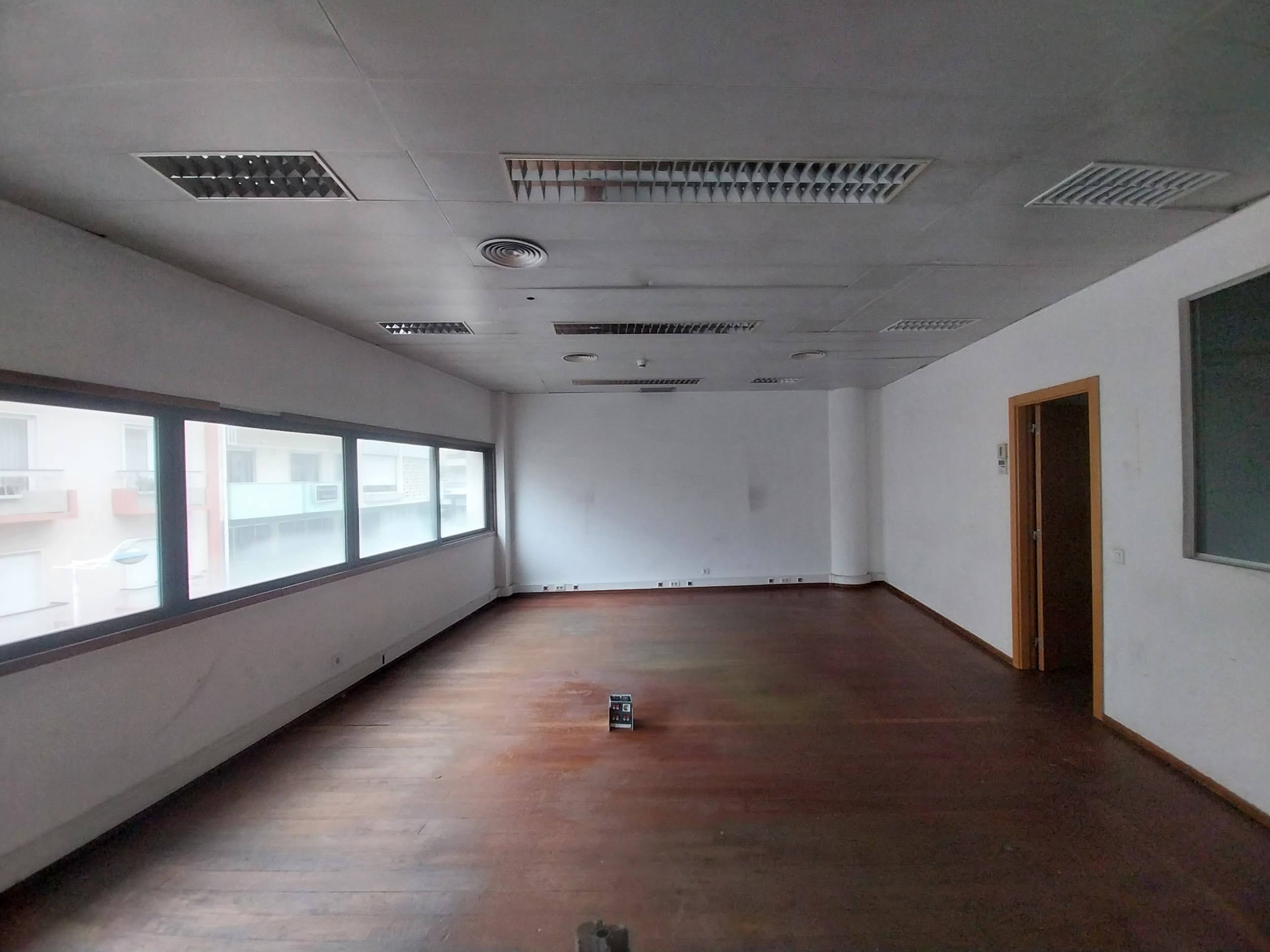 Escritório 69 m² | Centro Comercial D. Dinis | Leiria Centro - Image 4
