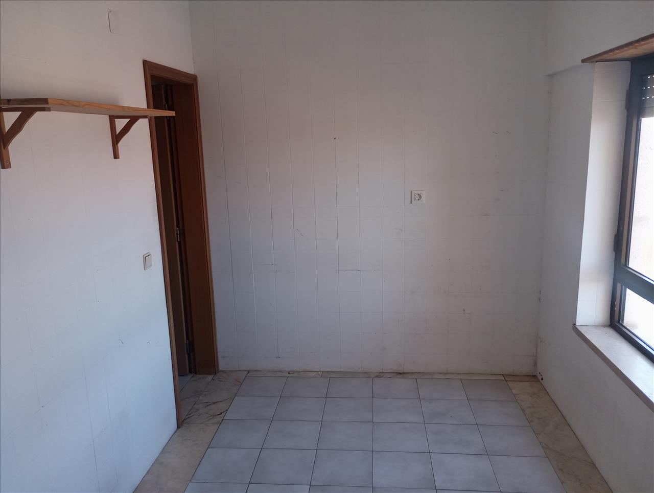 Apartamento T3 no Bonfim em Setúbal - Image 7