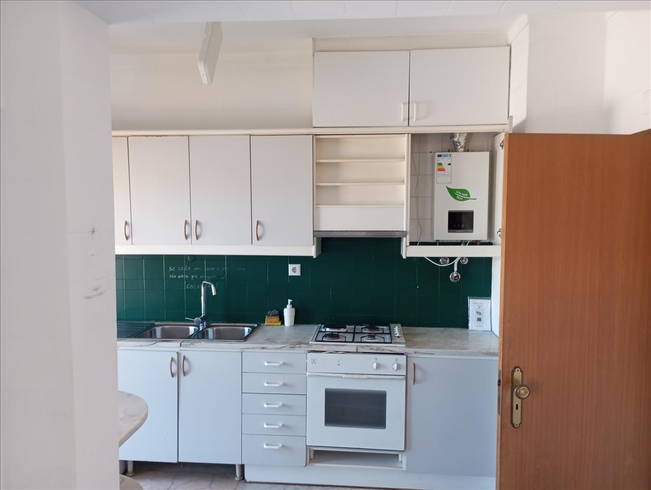 Apartamento T3 no Bonfim em Setúbal - Image 5
