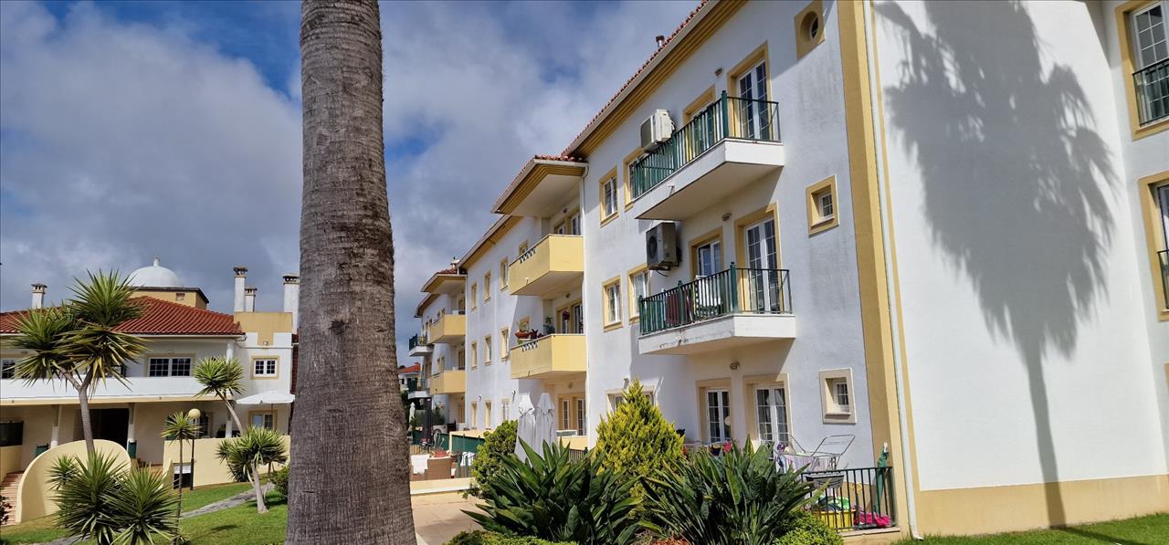 Espetacular T3 com Jardim e Piscina em Sintra, Lisboa - Image 2
