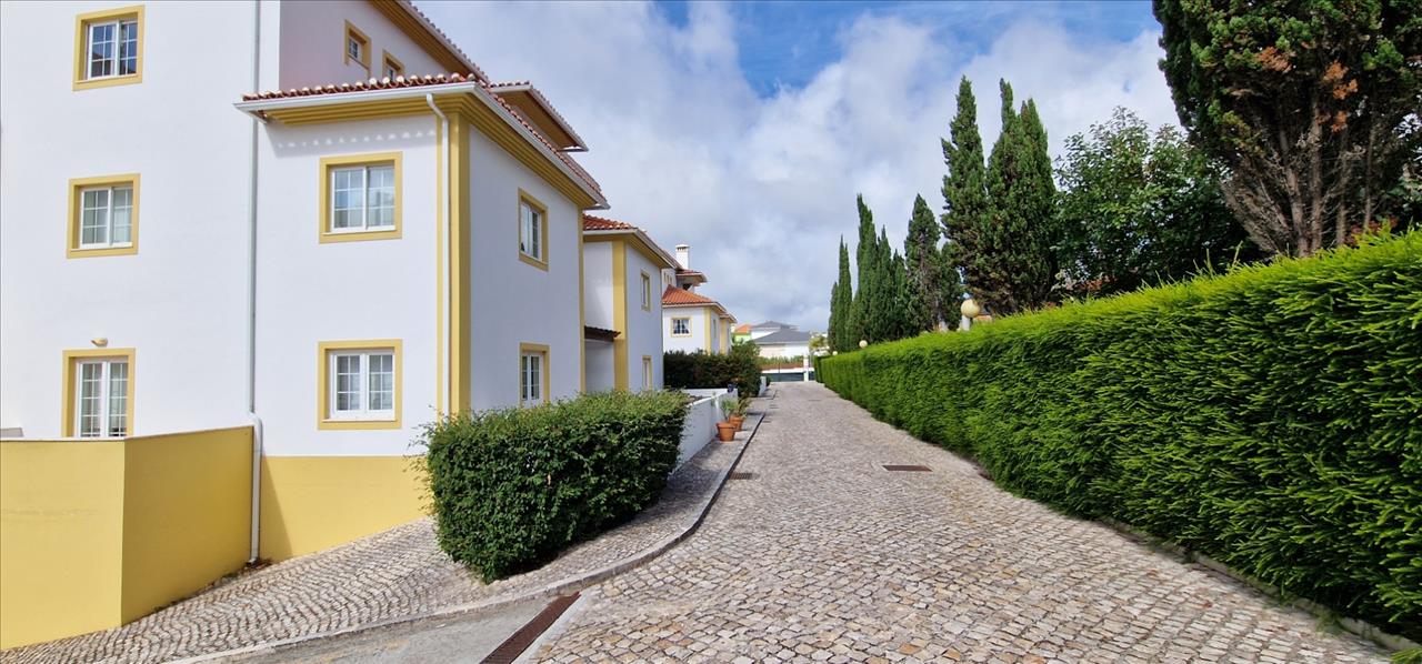 Espetacular T3 com Jardim e Piscina em Sintra, Lisboa - Image 5