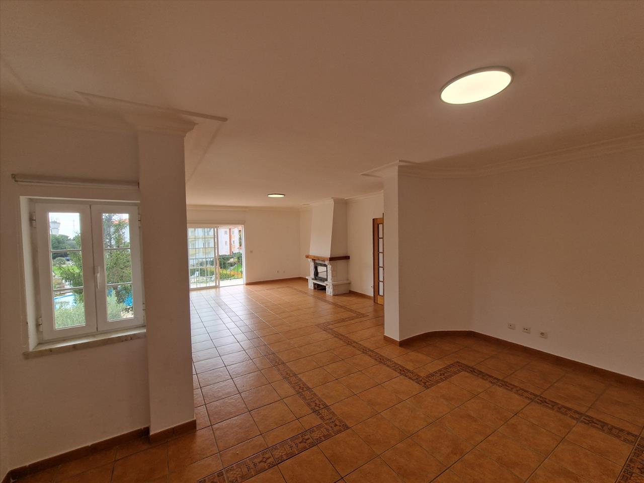 Apartamento T4 Duplex Quinta da Beloura - Image 7