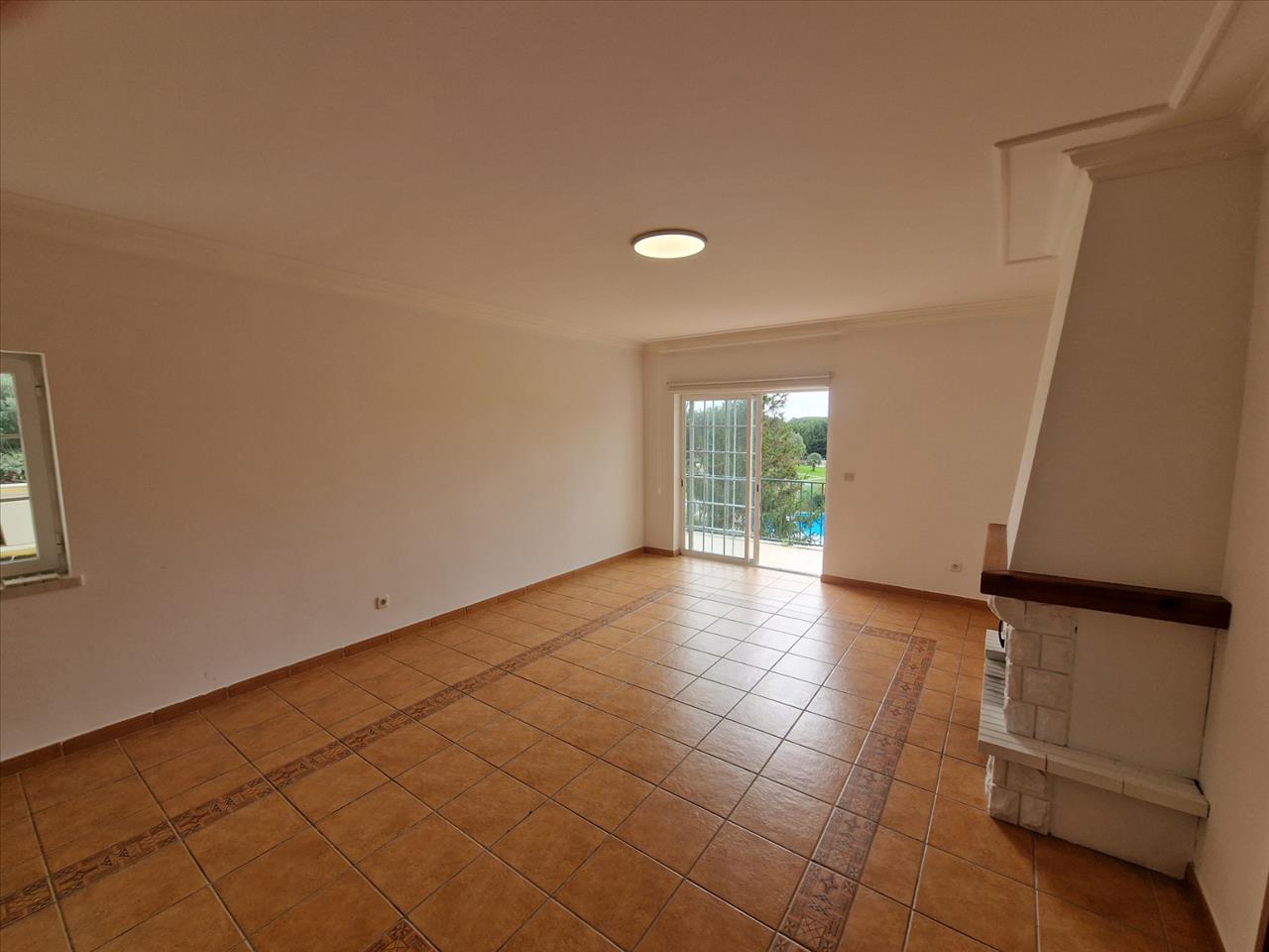 Apartamento T4 Duplex Quinta da Beloura - Image 4