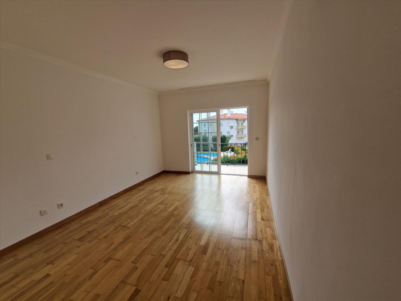 Apartamento T4 Duplex Quinta da Beloura - Image 16