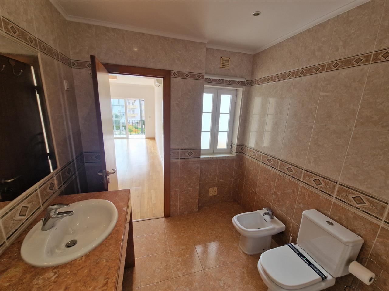 Apartamento T4 Duplex Quinta da Beloura - Image 23
