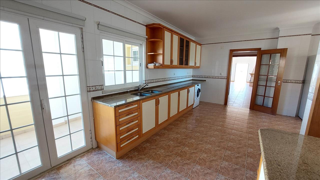 T4 Quinta da Beloura - Image 11
