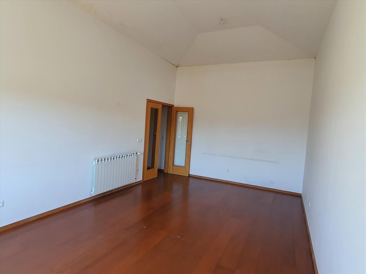 undefined - Image 3