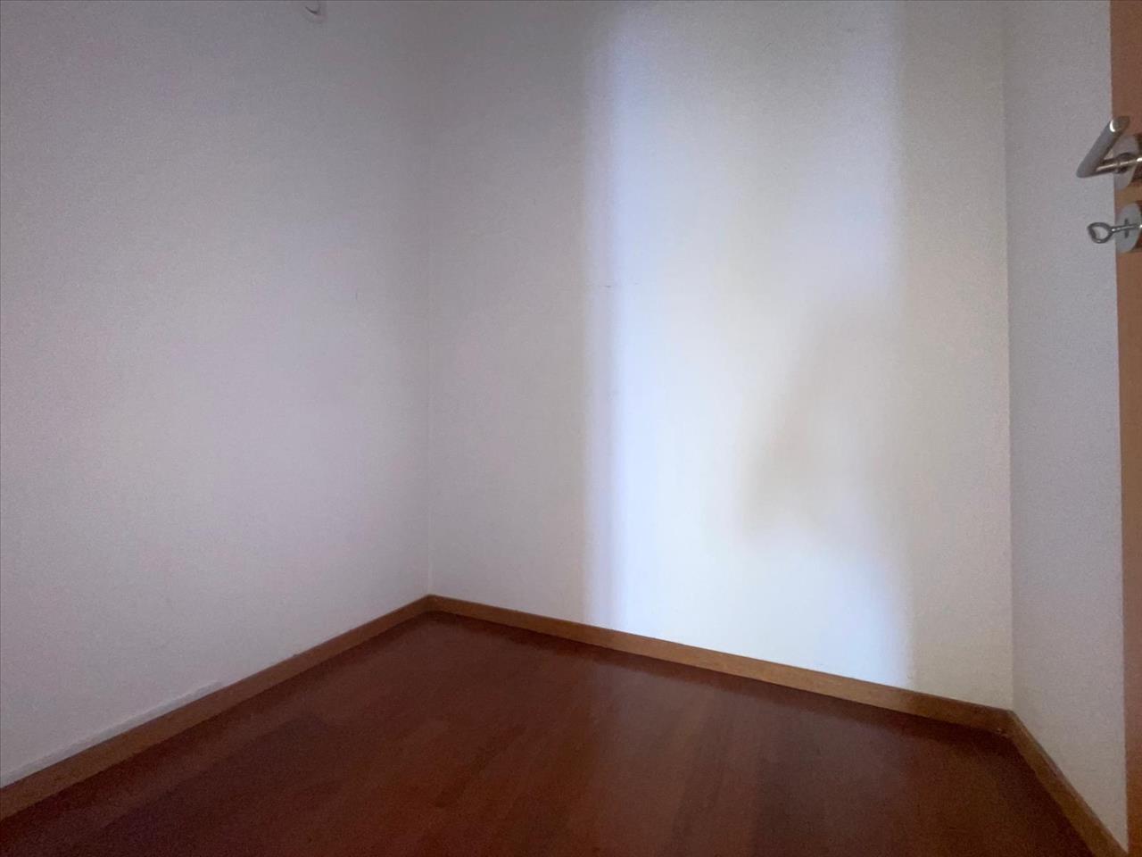 undefined - Image 13
