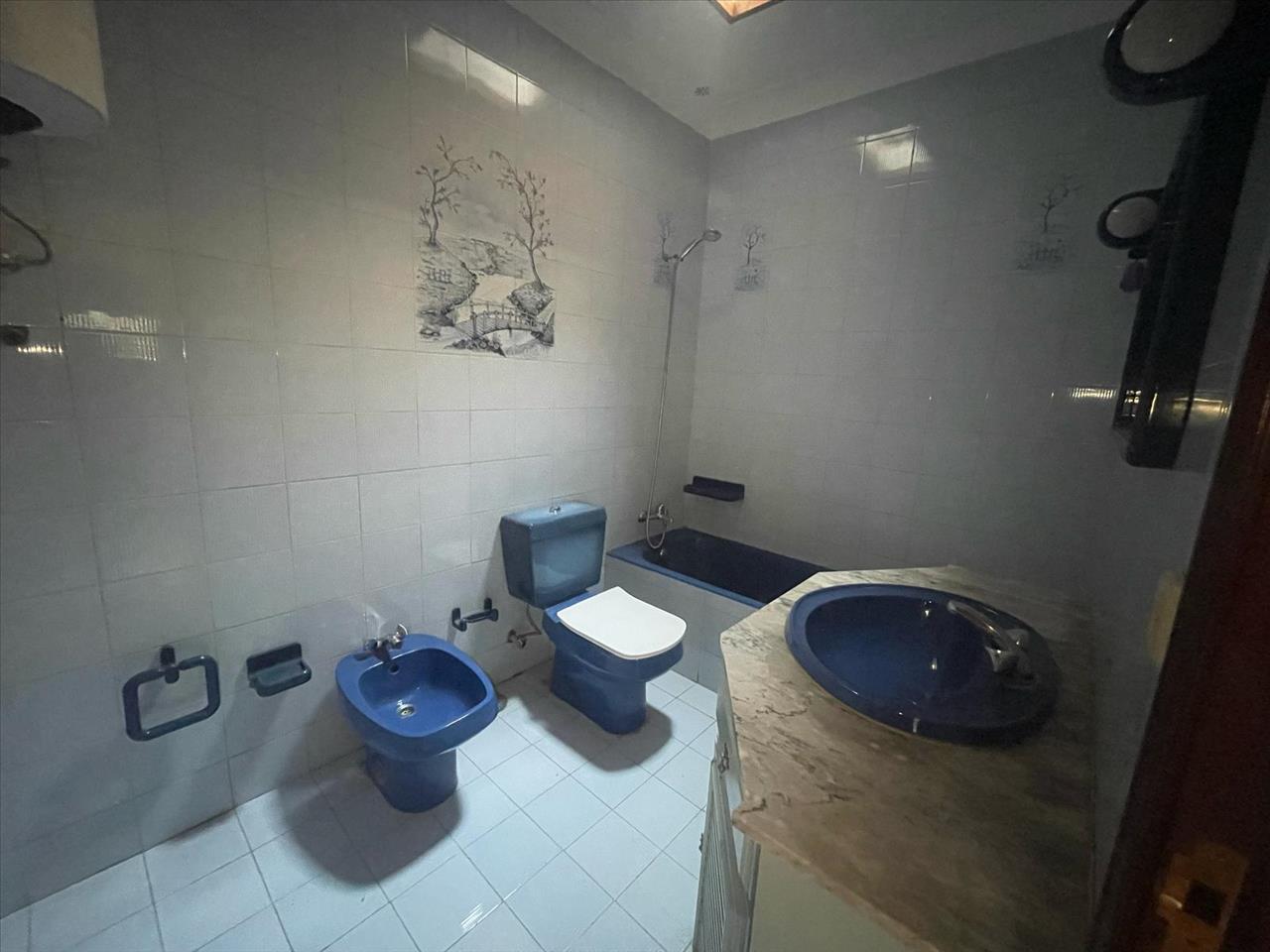 Moradia T3 - Miramar - Praia - Image 17