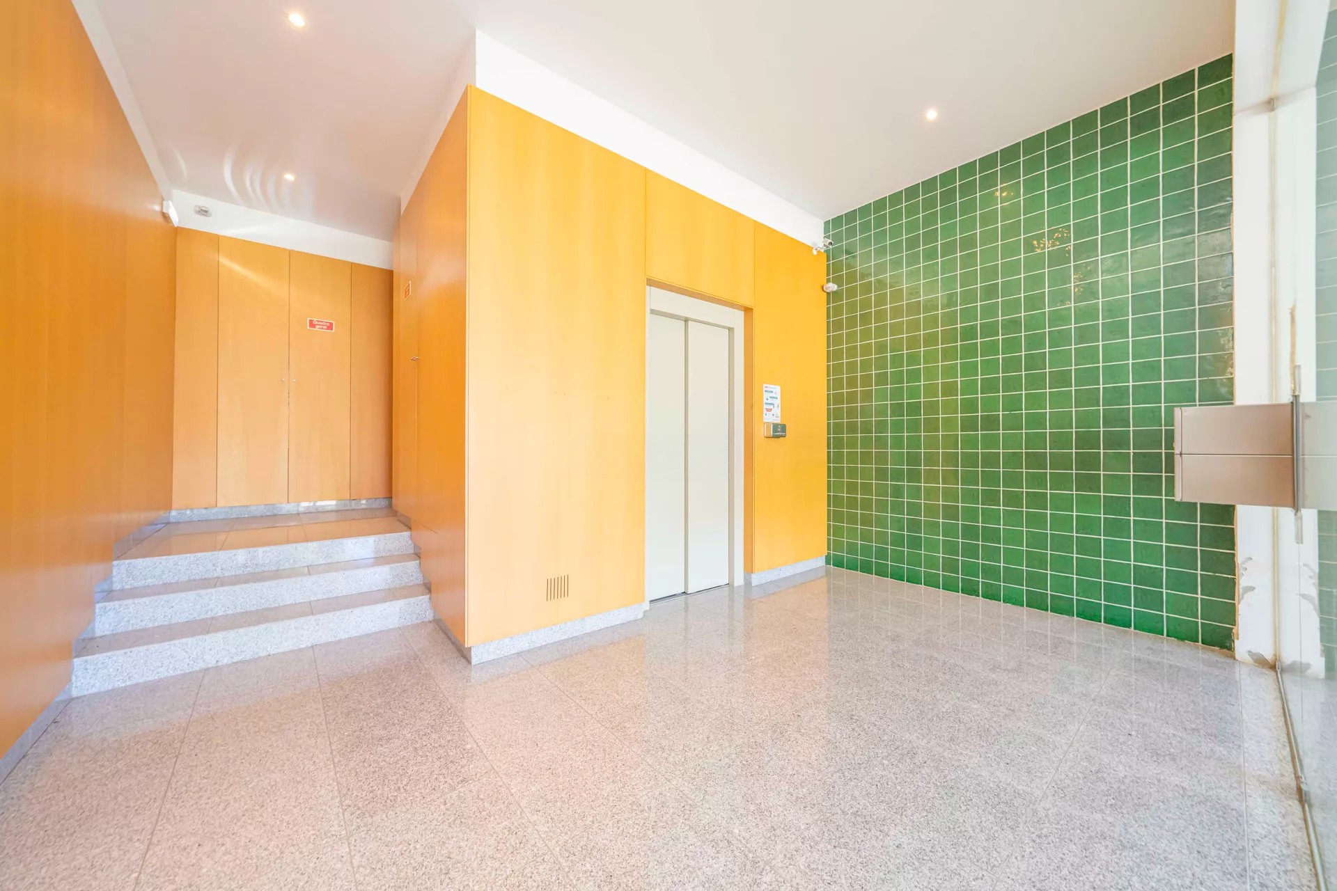 Apartamento T3 com Varandas, Garagem e Parqueamento, no Pinhal Novo, Vila Serena - Image 31